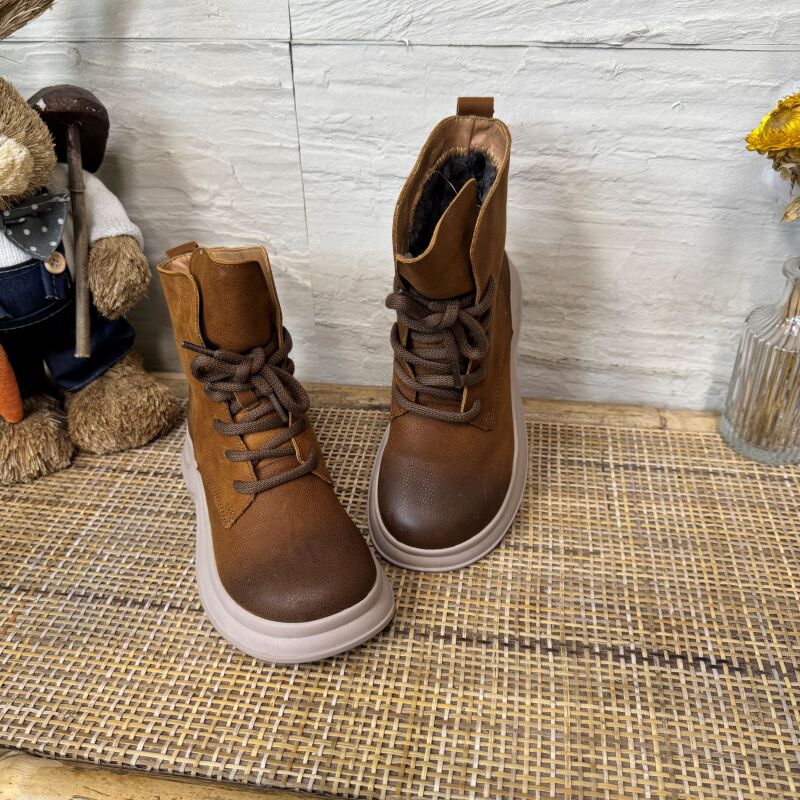 2025新款百搭系带马丁靴女短靴圆头冬季时尚靴子