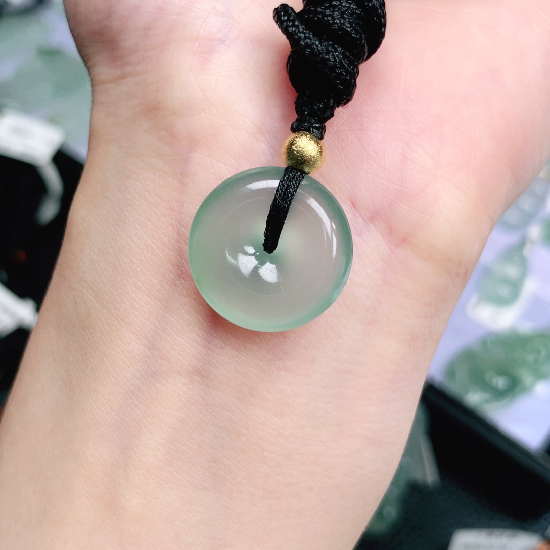 翡翠未镶嵌颈饰扣子