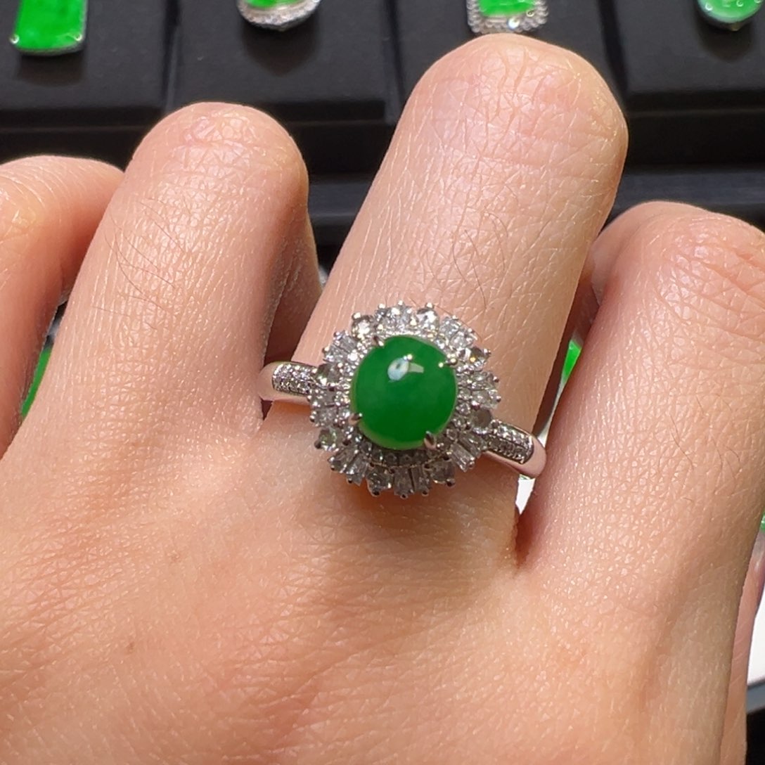 翡翠戒指18K金镶嵌收到货48小时鉴赏期