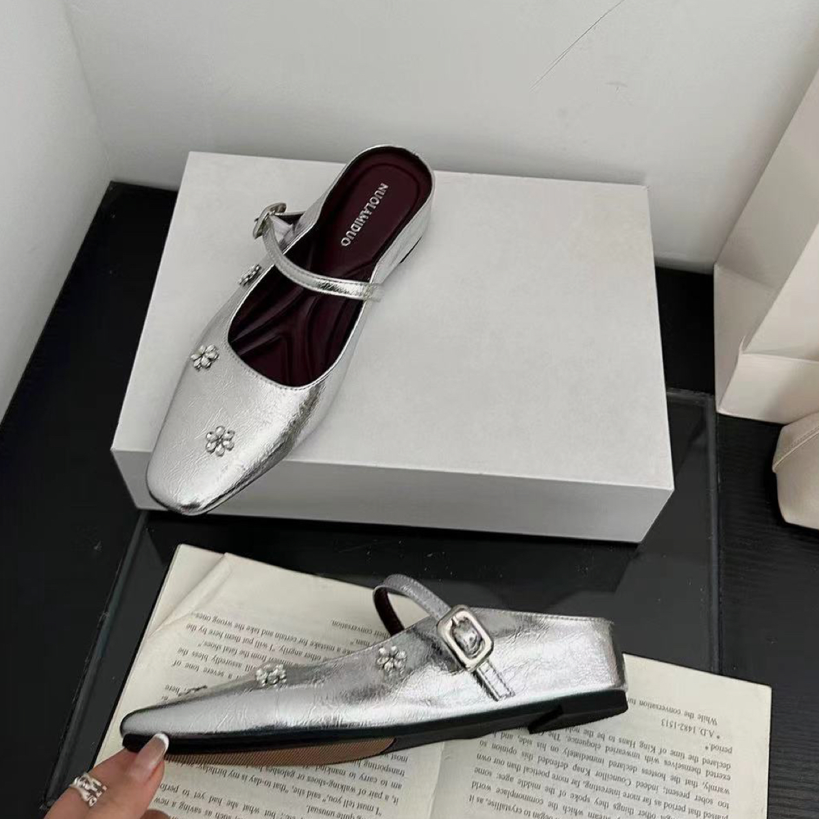 【海南简爱】法式水钻花朵真皮内增高包头半拖鞋女168-27