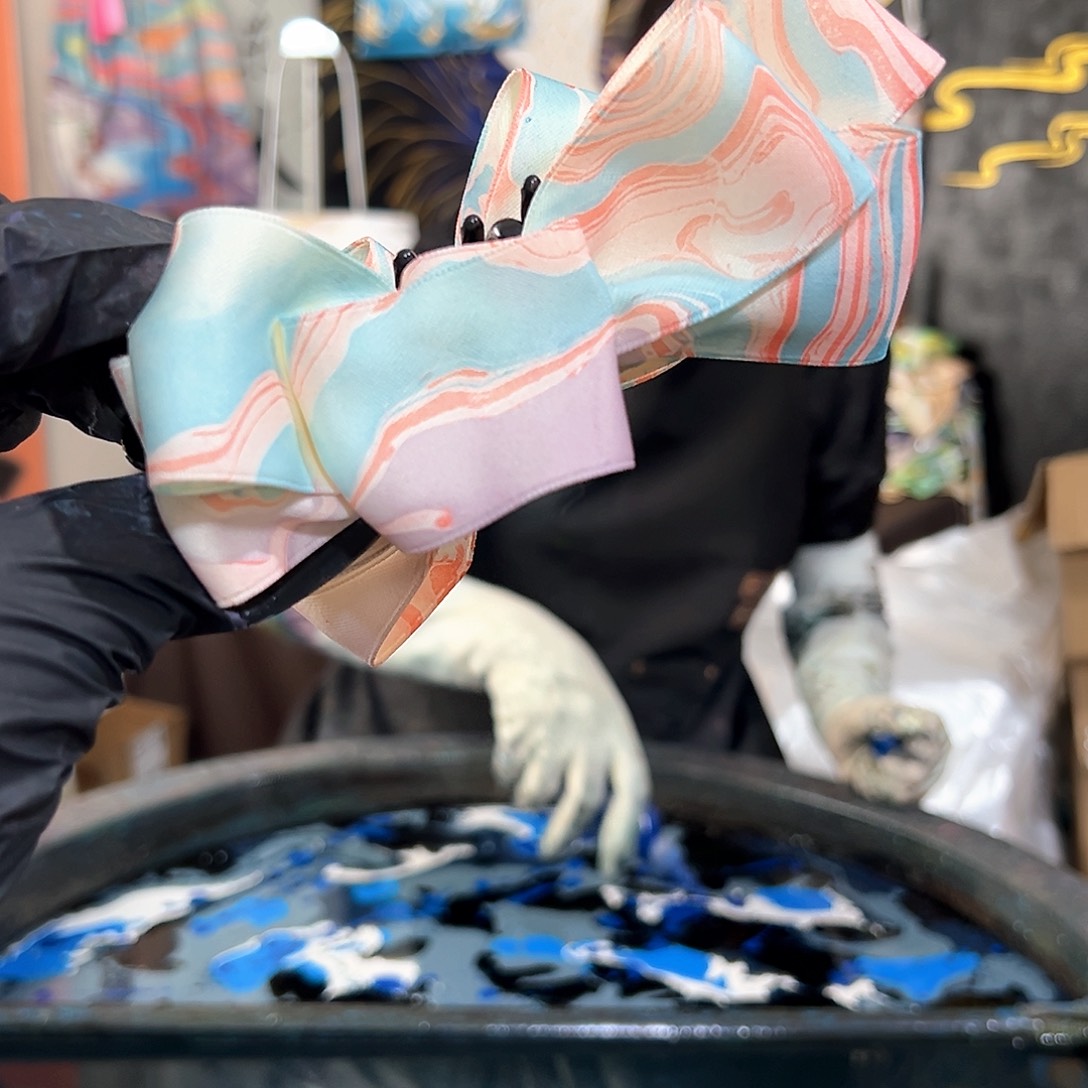 761香蕉夹蓝粉色