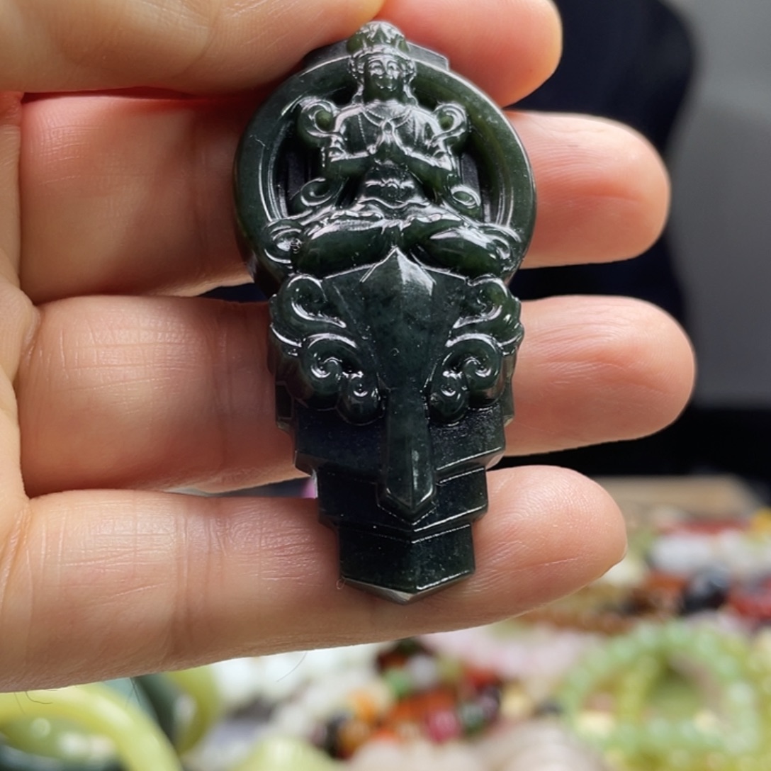 和田玉未镶嵌颈饰