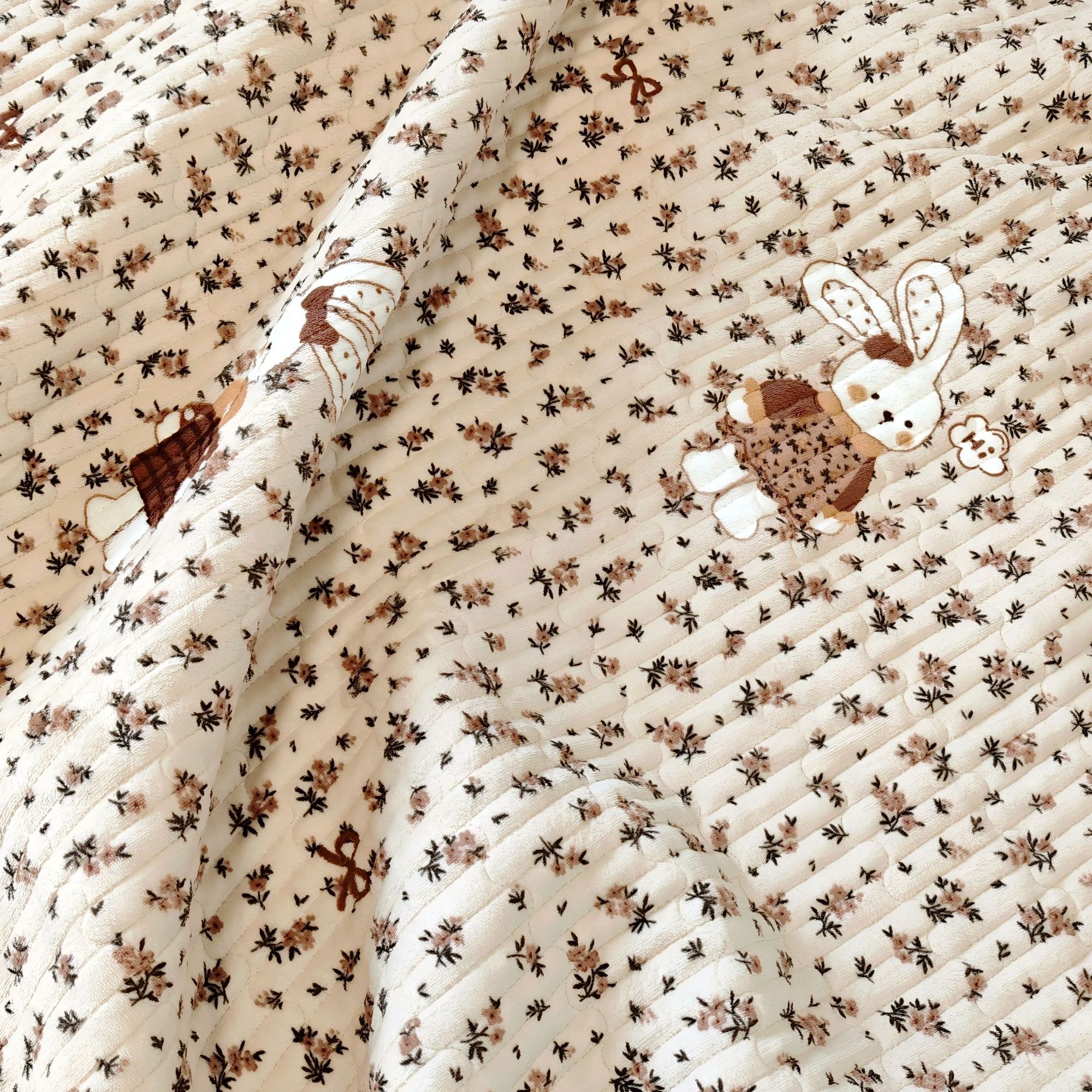 牛奶绒亲肤睡毯加厚加密防滑不掉毛可机洗床盖秋冬【±5cm】