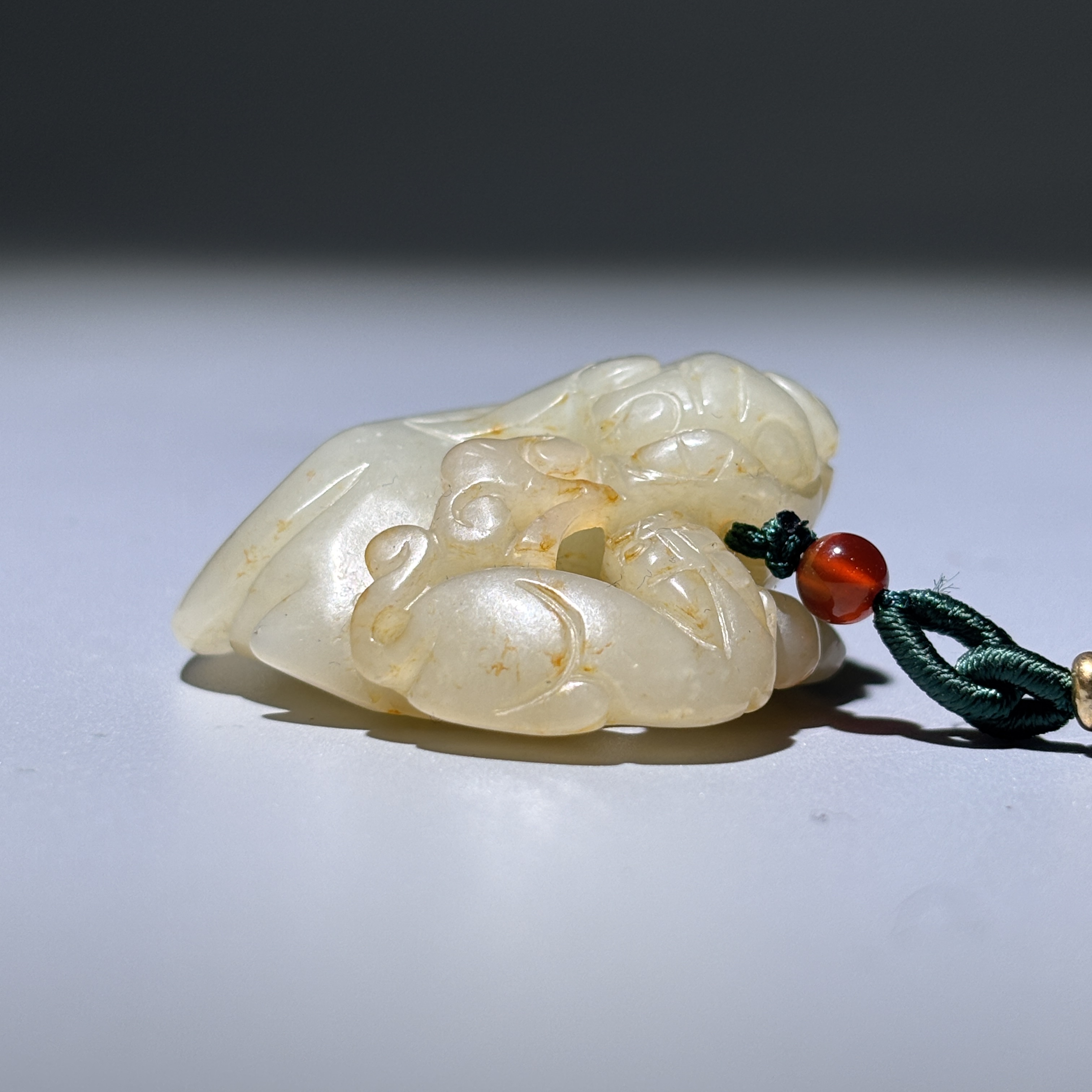 清-古玉瑞兽携子上朝把件2502180094