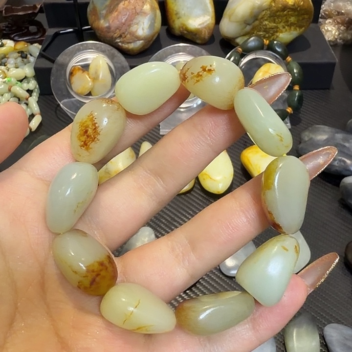 先***生和田玉未镶嵌挂件