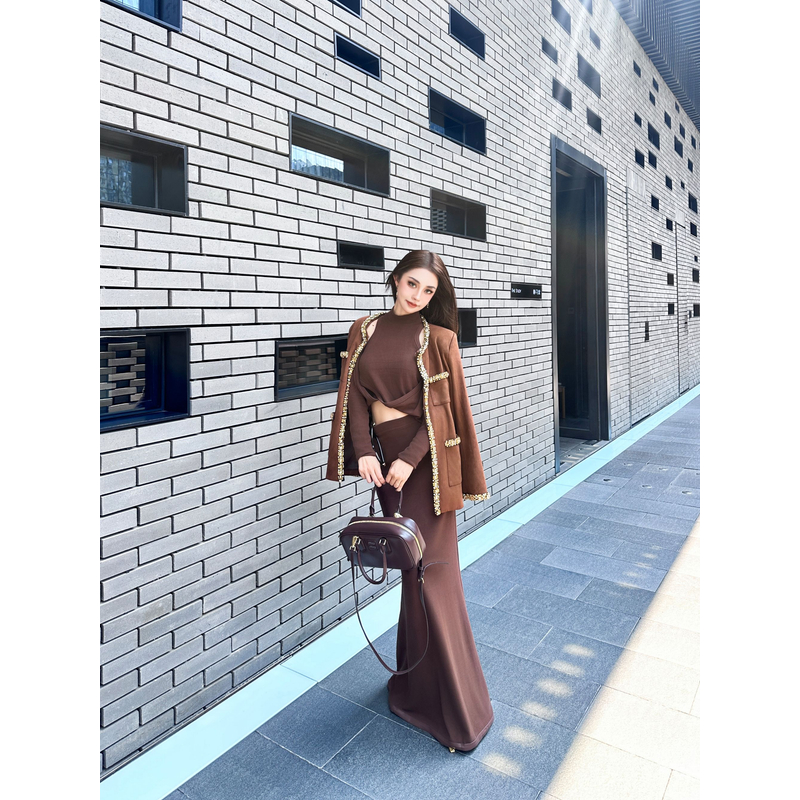 2024 初秋MIYUFUTURE“鎏金岁月”秋季气质长袖外套（掉色衣长66）