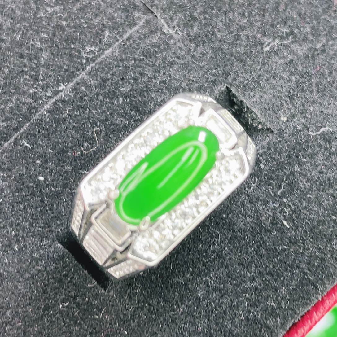 翡翠未镶嵌颈饰60