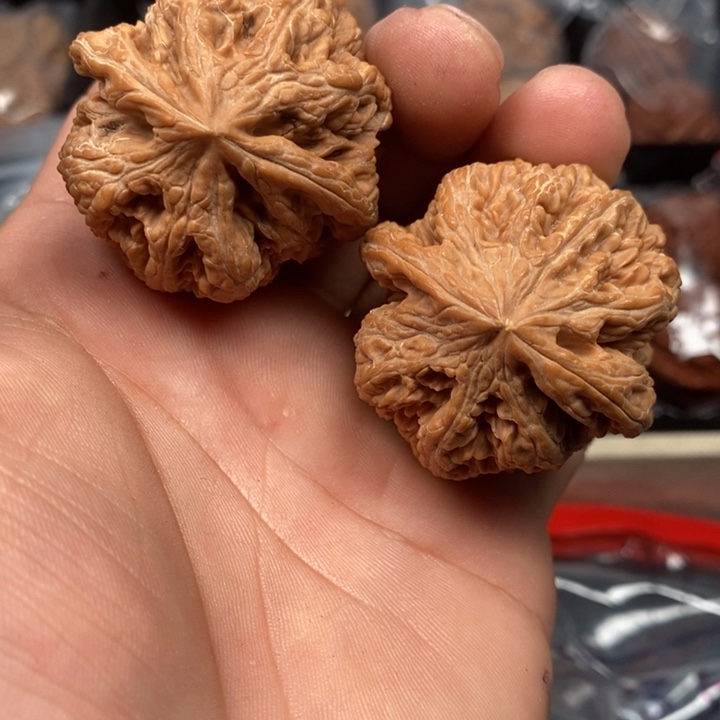 奥***奥吊坠文玩核桃大粗筋
