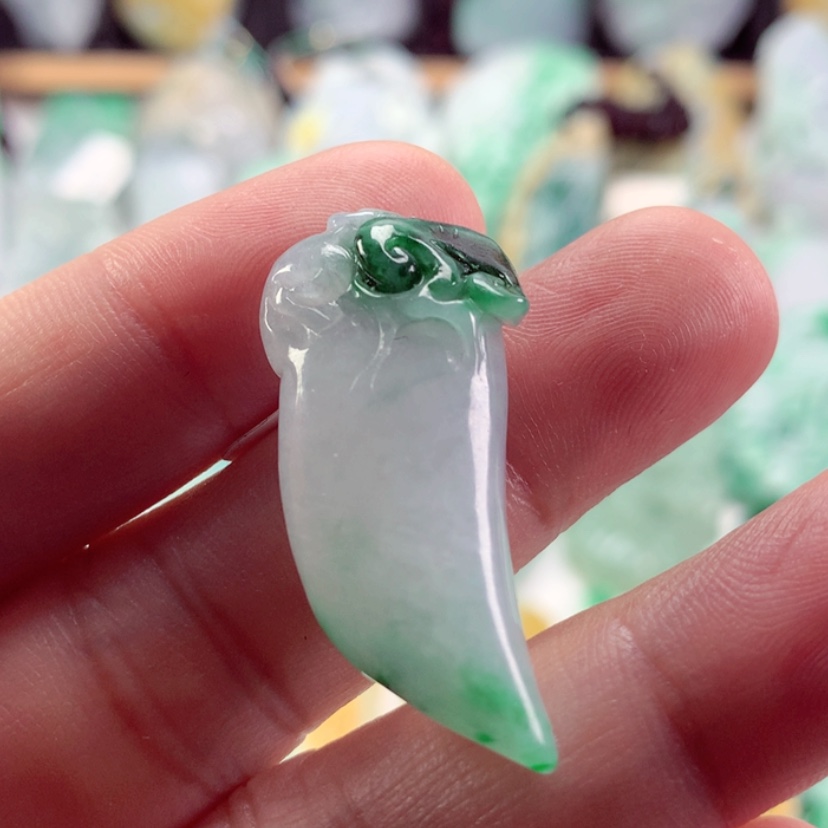 【闪购商品】翡翠吊坠(不含链)未镶嵌