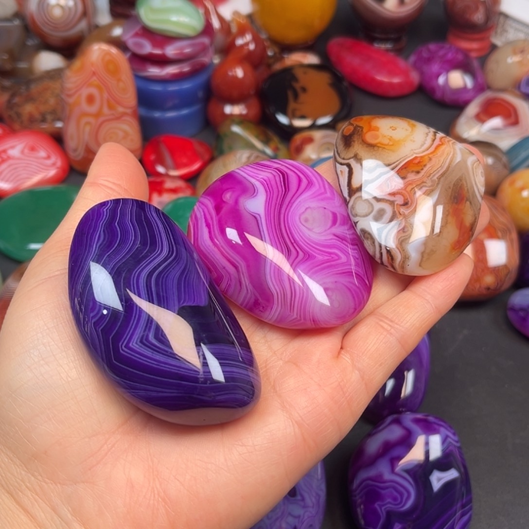 迦***）玛瑙/玉髓未镶嵌珠宝奇石