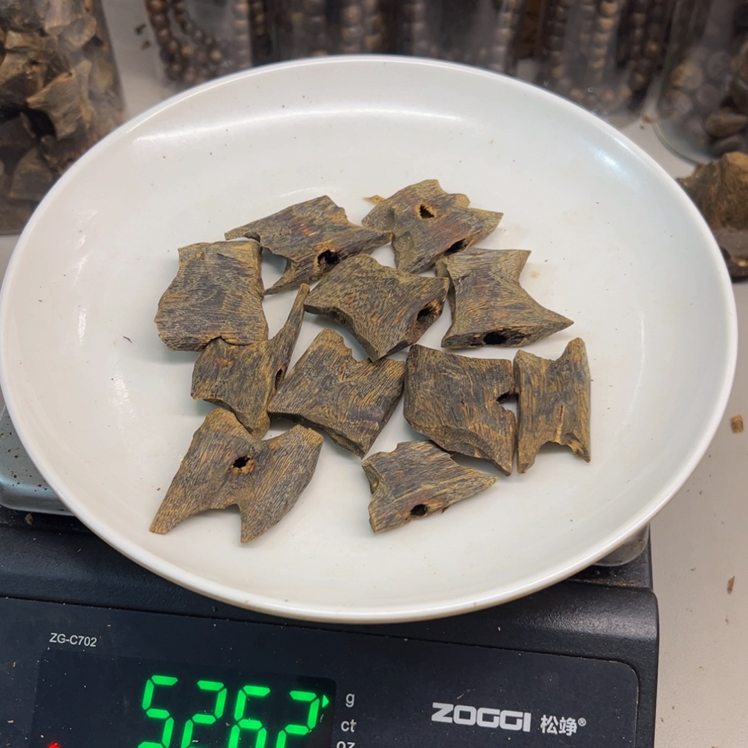 沉香碎屑沉香沉水虎斑紫棋52克