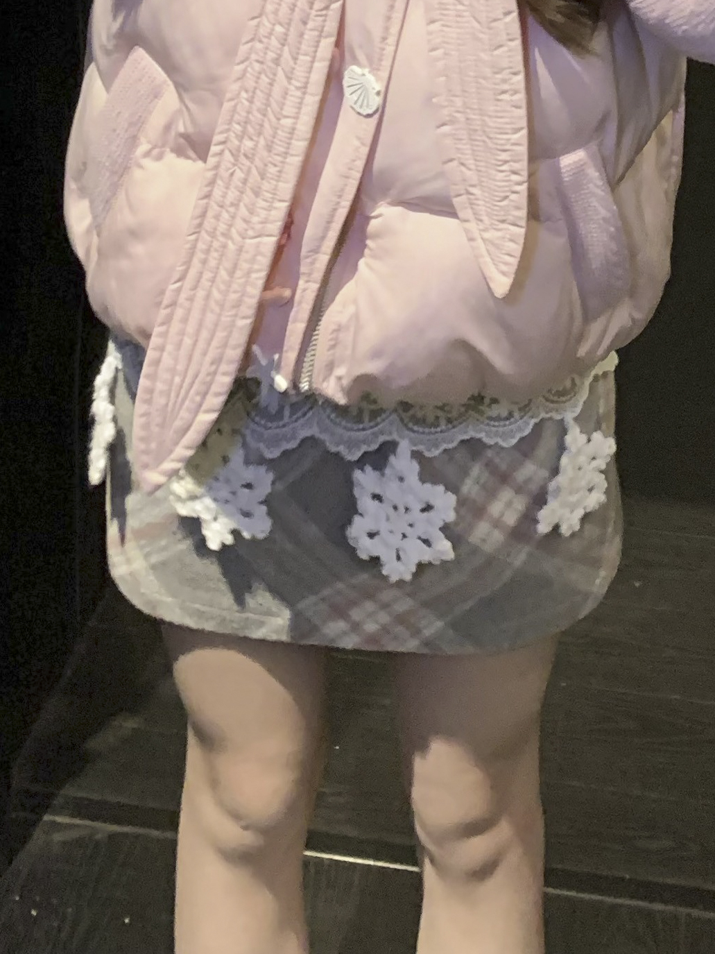 桔梗house 雪花绒绒 韩系蕾丝拼接灰粉色格纹A字呢子短裙