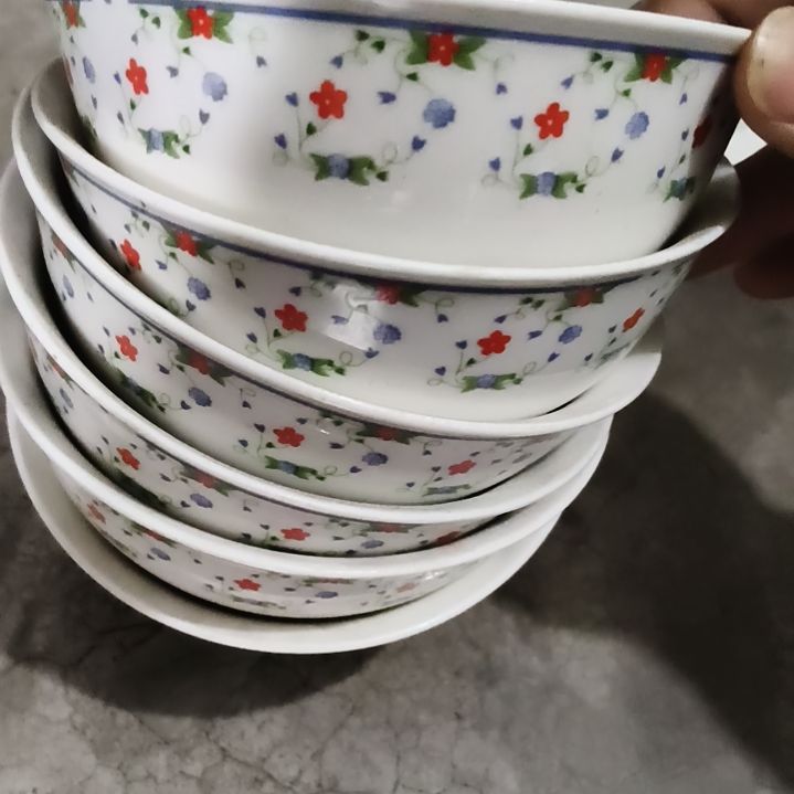 陶瓷盘子碗啥都有