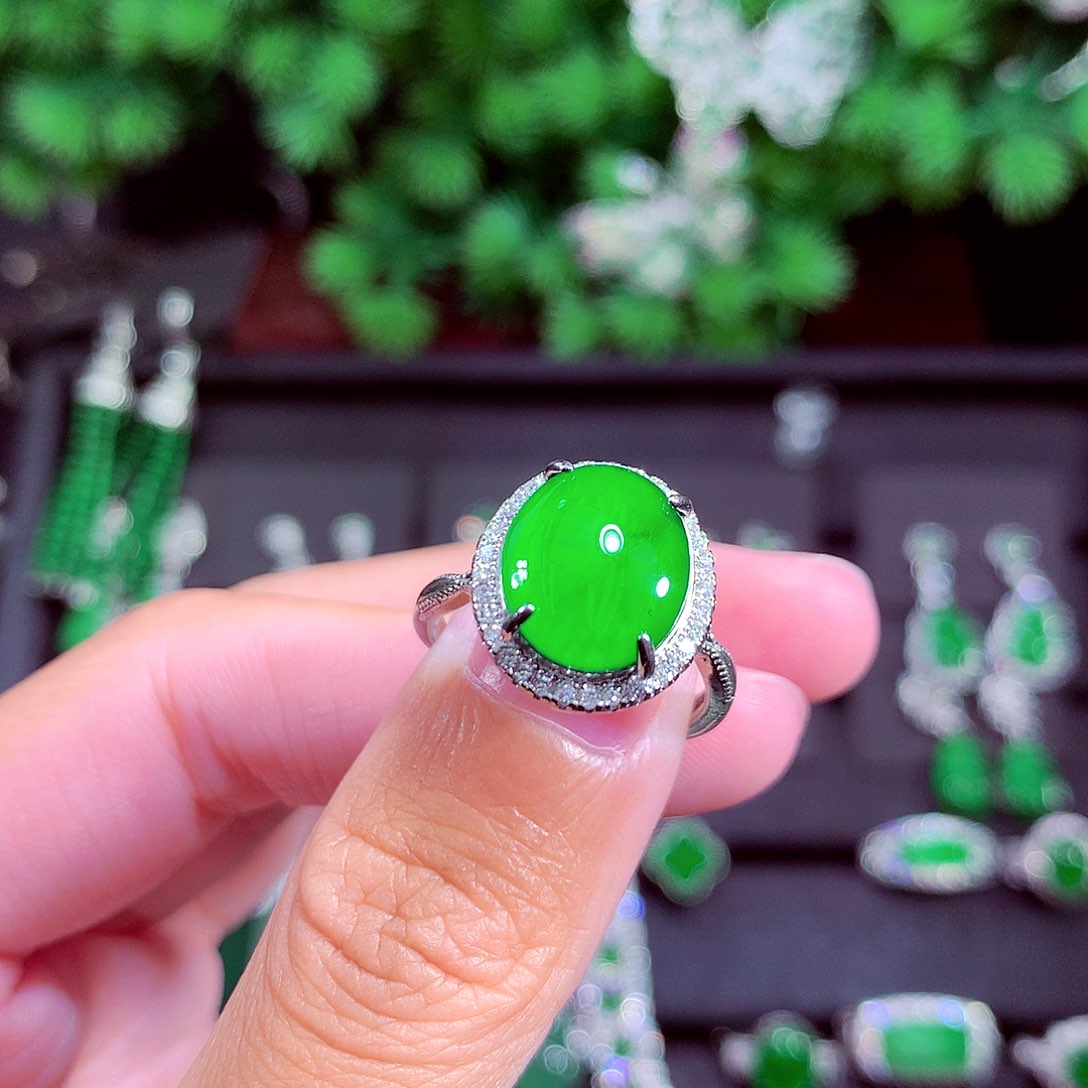 颈饰未镶嵌翡翠用****9天然