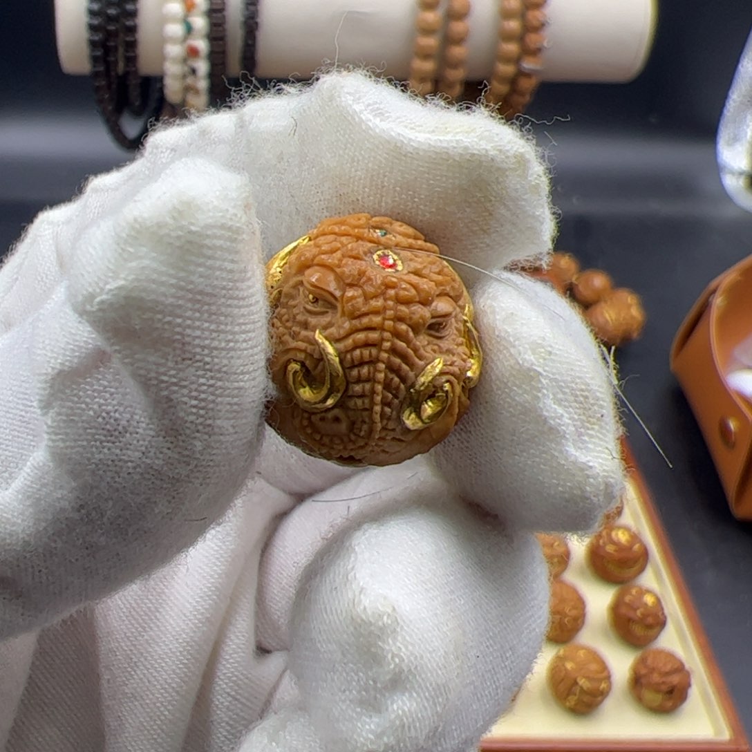 猴头核桃吊坠象神