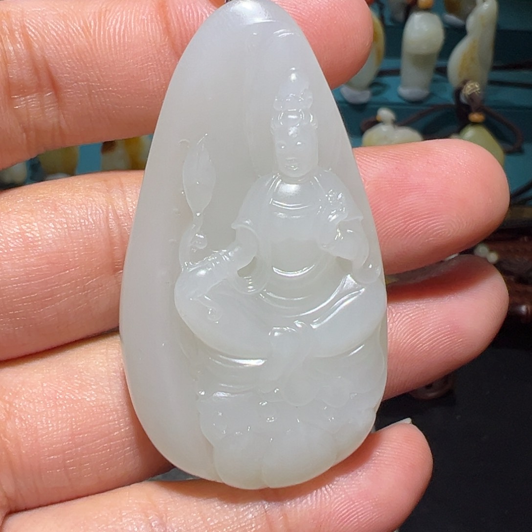 颈饰未镶嵌和田玉（子料）何*