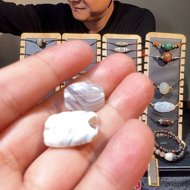 日***花配饰配饰。       