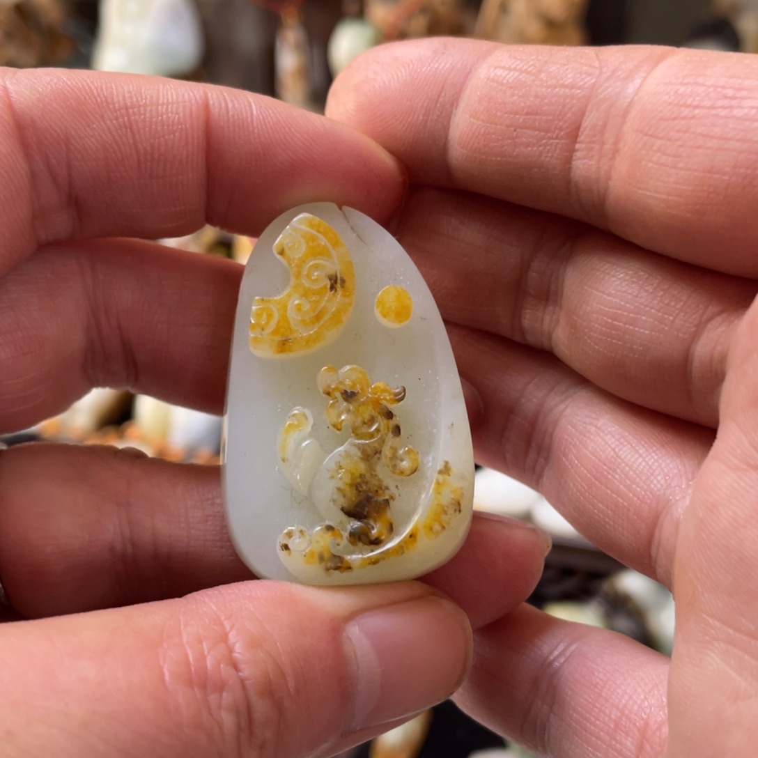 和田玉颈饰未镶嵌