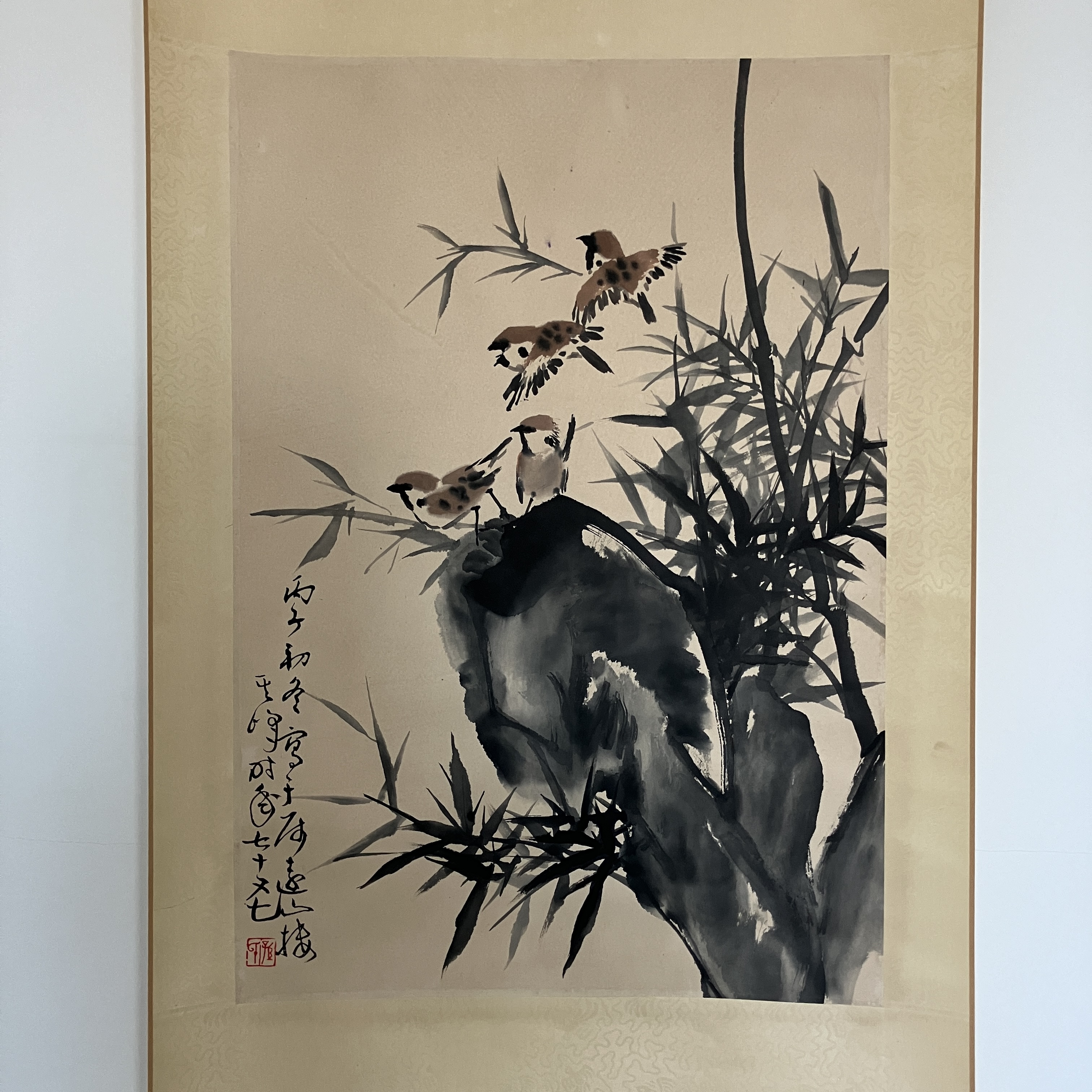 6802  孙老师 竹雀图 纸本设色 立轴  64×44cm