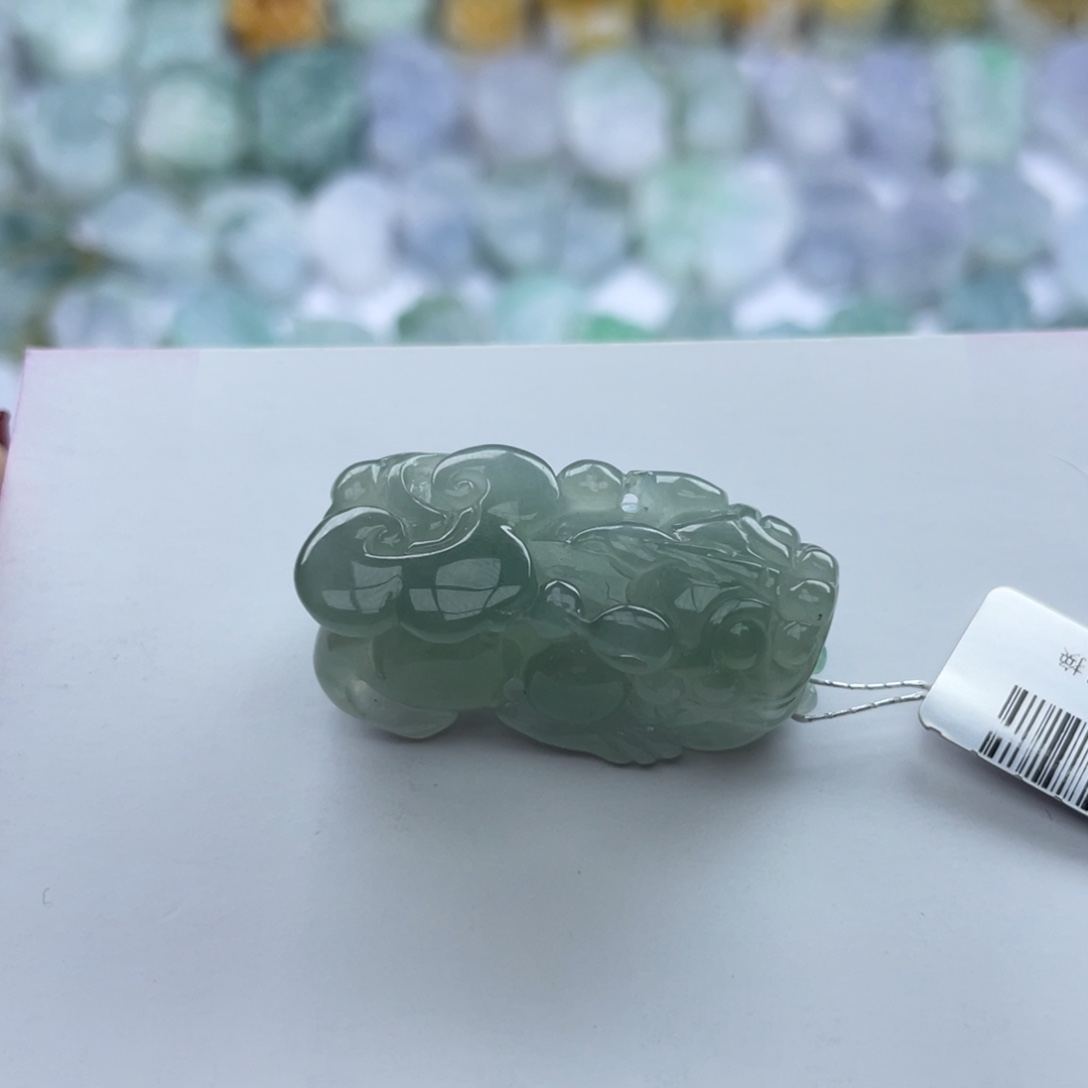 翡翠颈饰未镶嵌貔貅