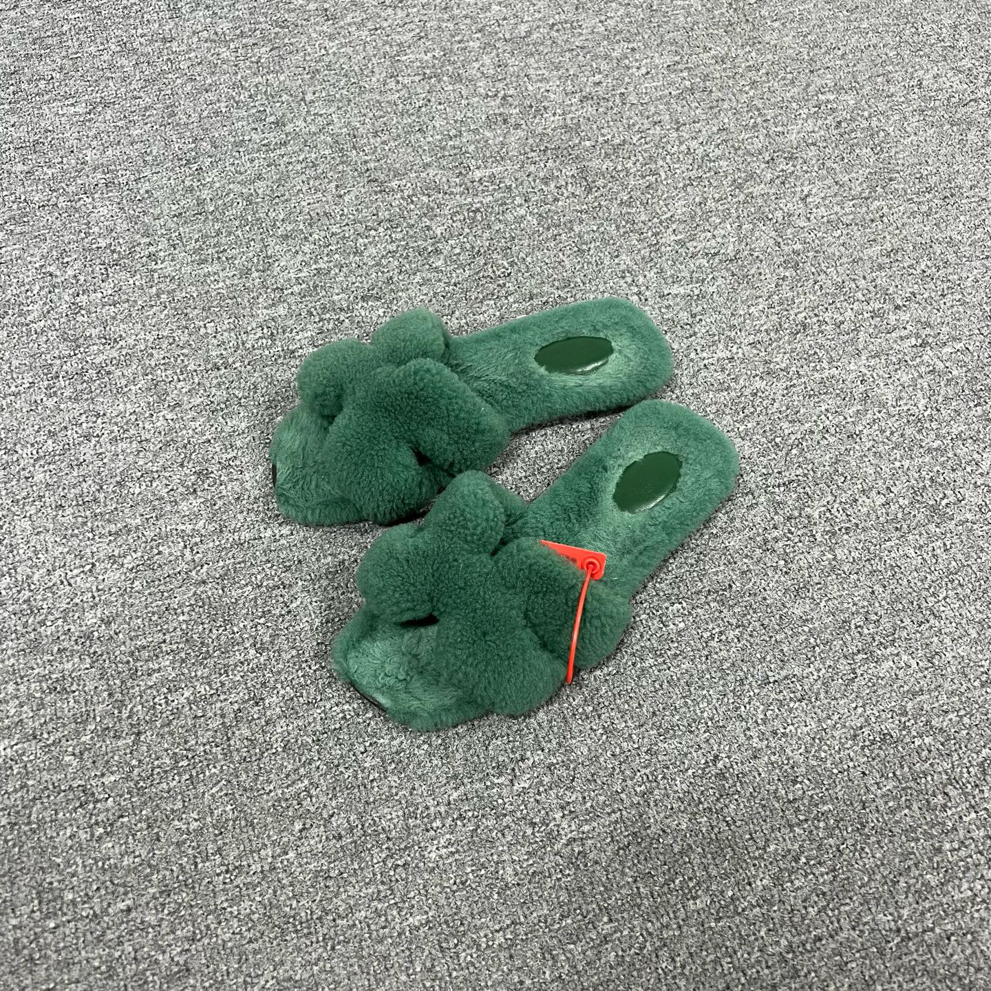 95新 AMIPARIS Hermes 爱马仕 绿色 大H 泰迪 拖鞋 9新 39码