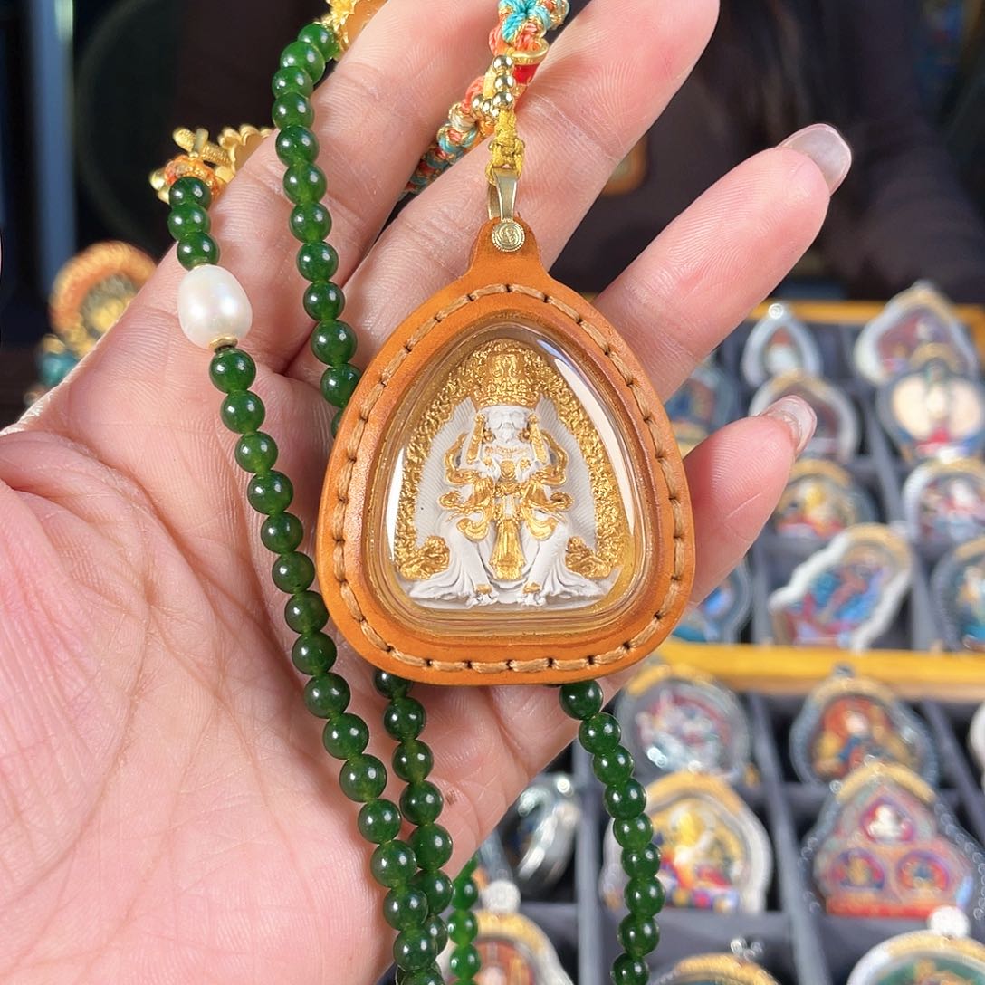 泥塑扎基拉姆擦擦吊坠牛皮壳有绳