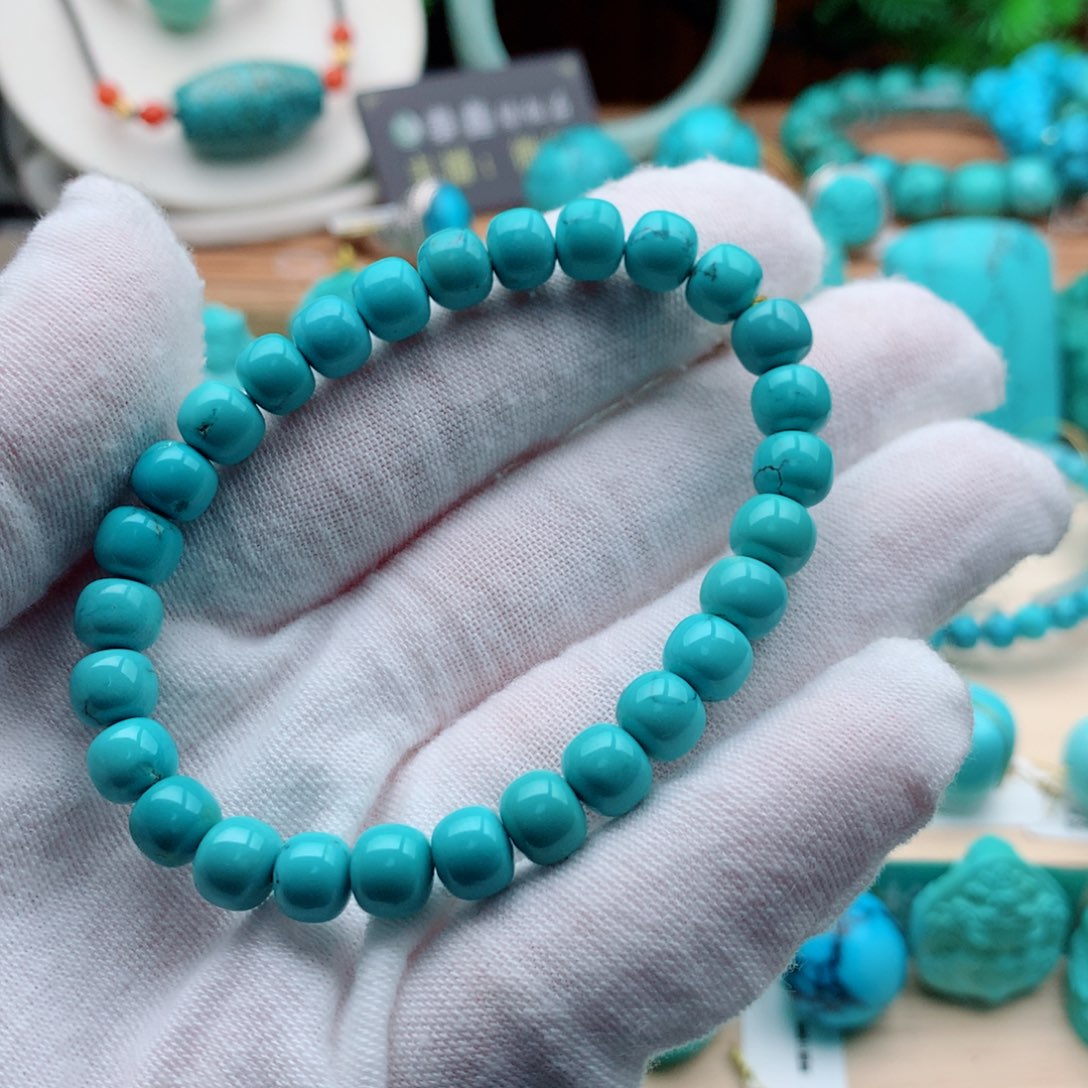 绿松石颈饰未镶嵌