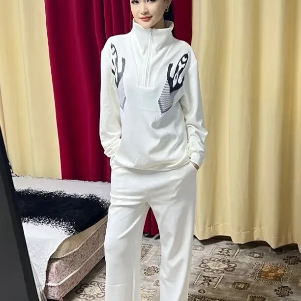 女士春秋长袖运动套装显瘦气质时尚休闲百搭宽松减龄