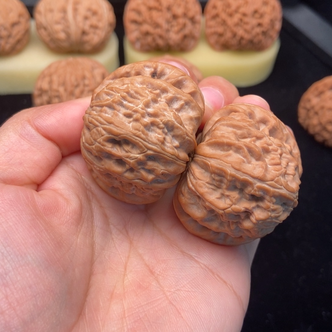 文玩核桃吊坠40白狮子