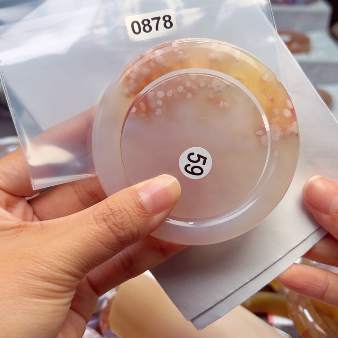 玛瑙/玉髓手镯未镶嵌芊*