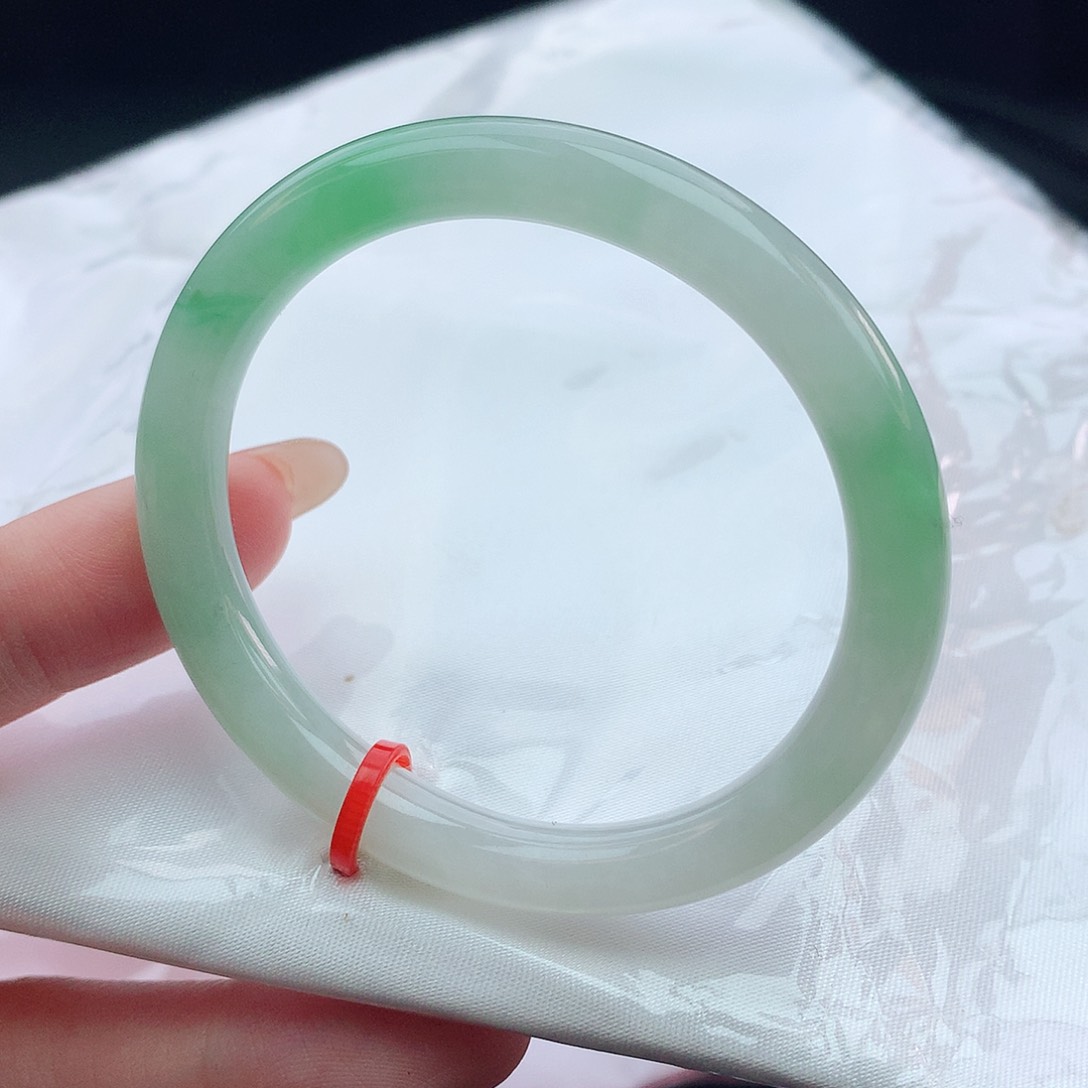 翡翠手镯未镶嵌50贵妃100348