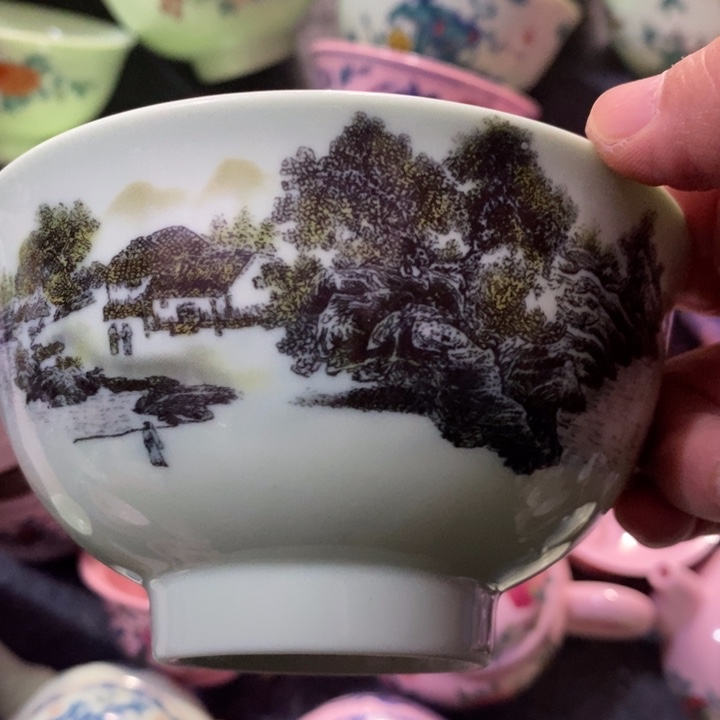 摆件陶绿稀土山水人物五寸碗