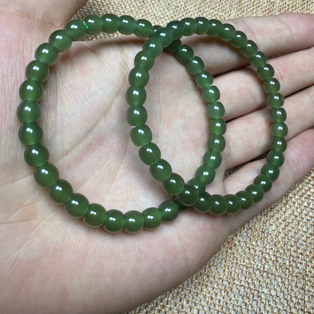 和田玉湖水绿卡6mm直切手串多样性发货拍一发一百搭时尚