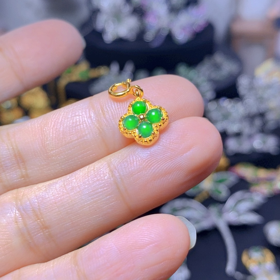 翡翠银S925镶嵌耳饰天然翡翠