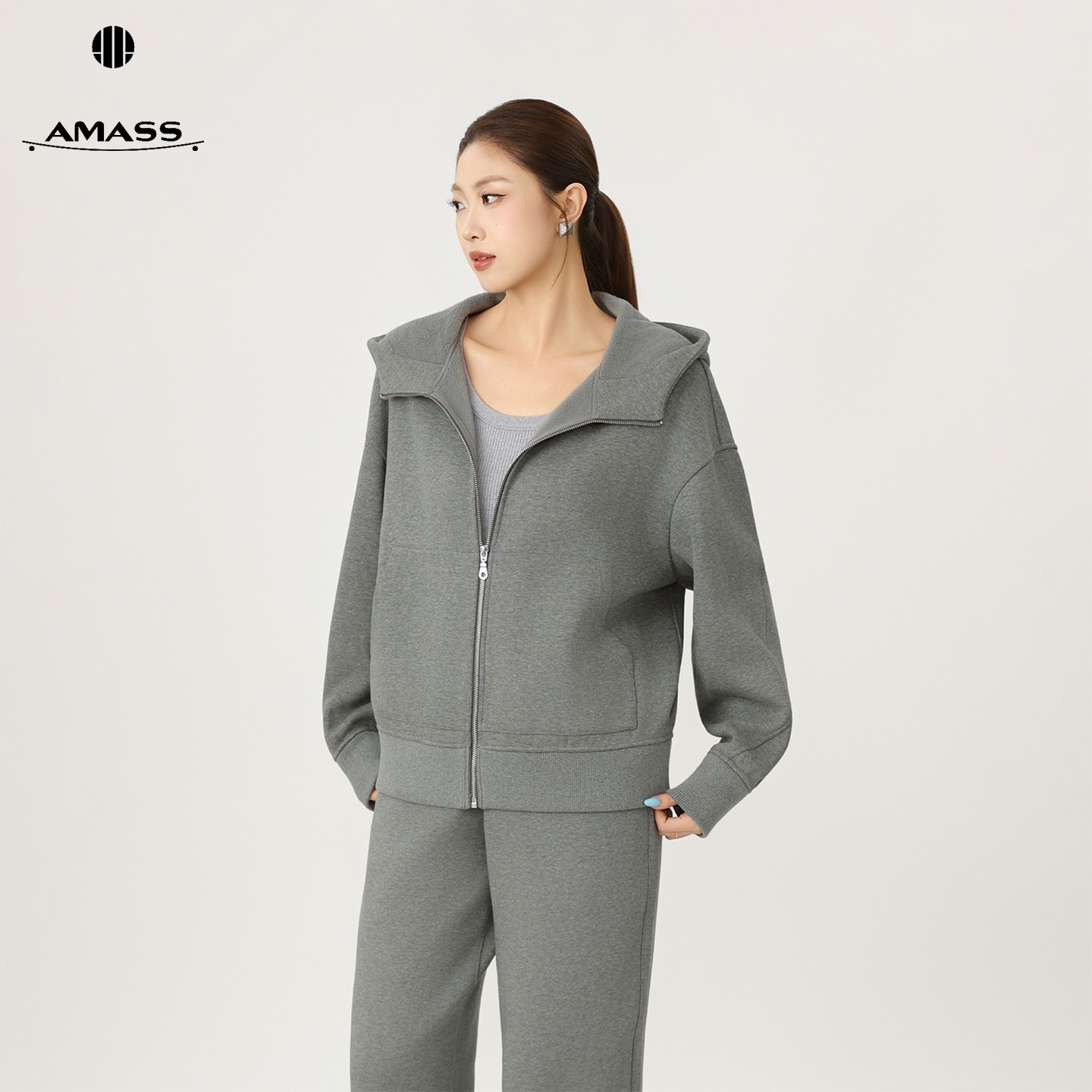 AMASS/阿玛施 早秋新款时尚休闲百搭连帽拉链卫衣外套5400935