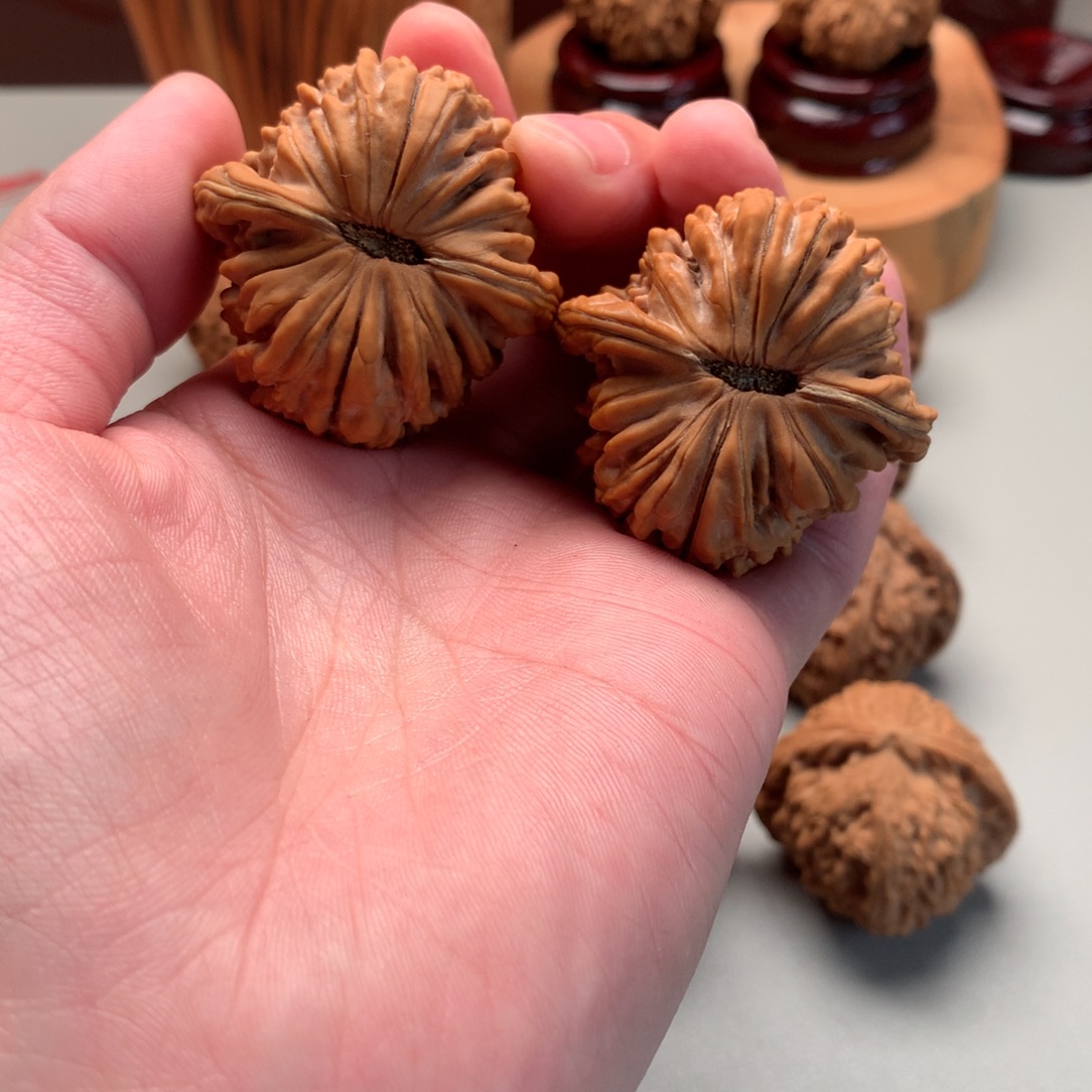 倍***棒文玩核桃吊坠精品四座楼