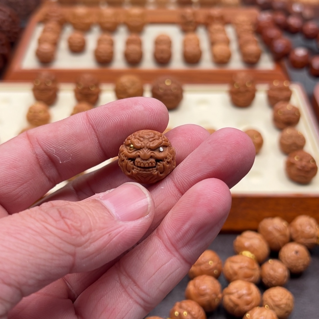 梦****们1.8尺寸镶嵌款呲牙恶僧