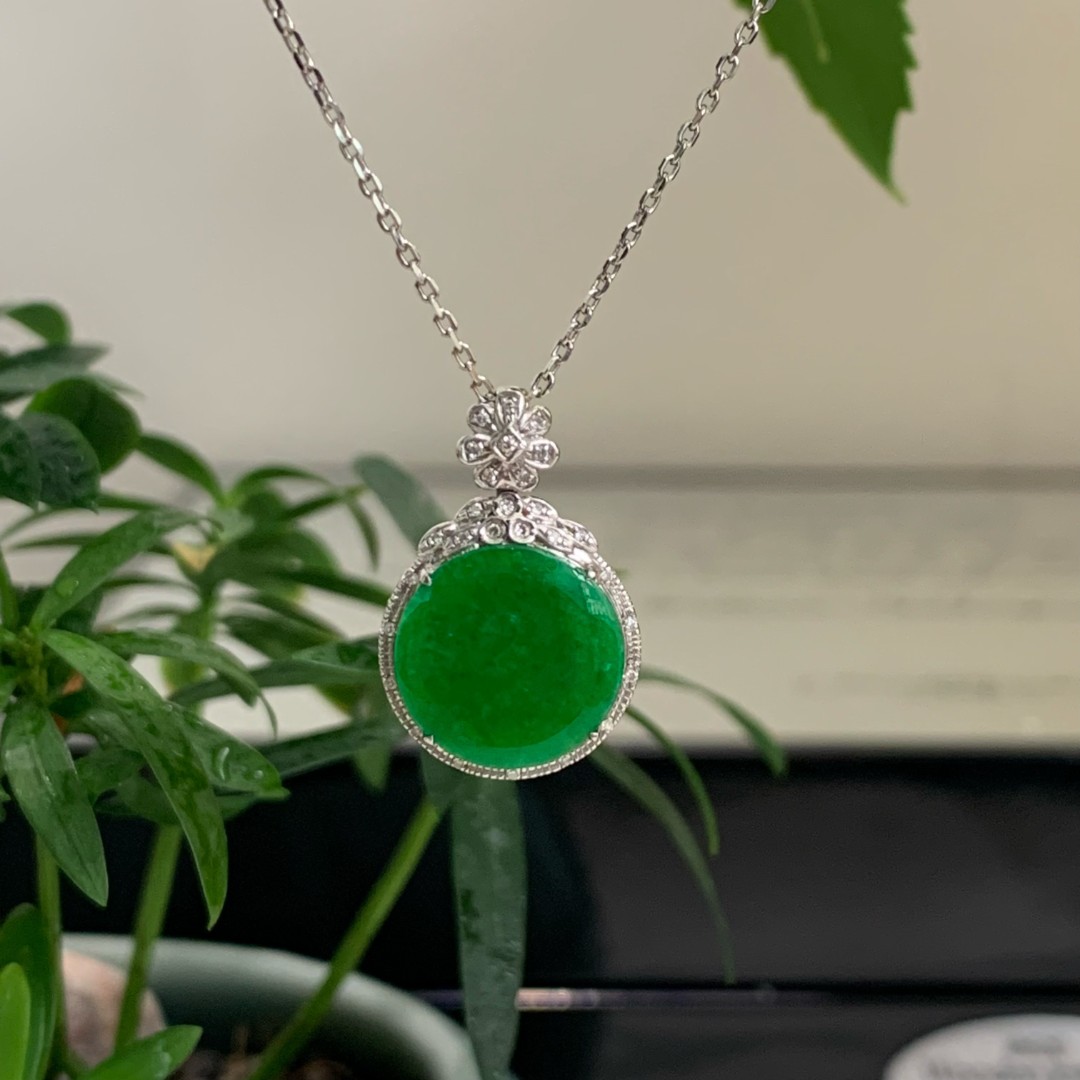 全新未使用  【缅料保a】18k真钻帝王绿翡圆梦无事牌吊坠-9779