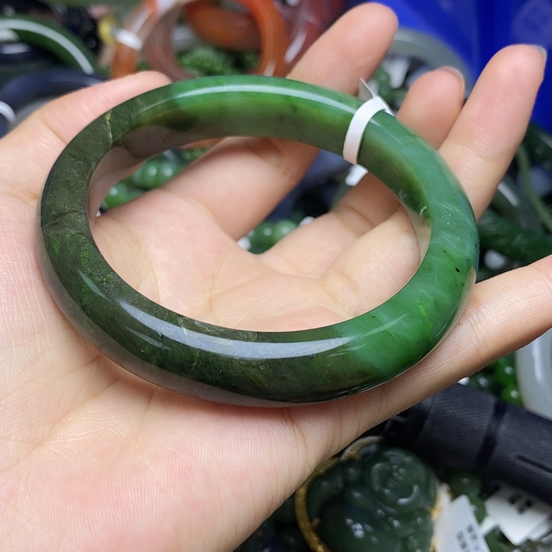 和田玉（碧玉）手镯未镶嵌61
