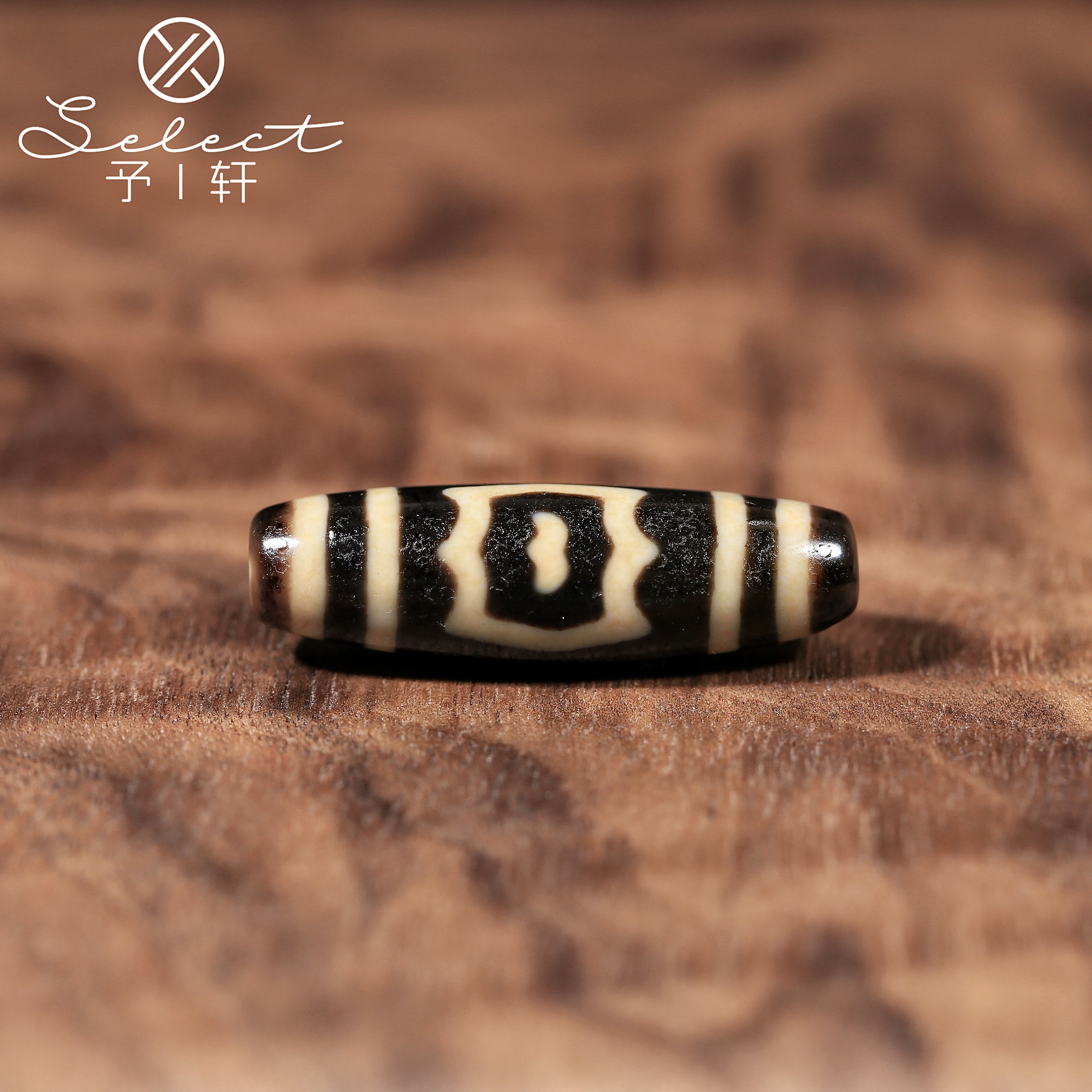 予轩出品；聚缘滑档博古早期满钙化大鹏鸟41.5*12.9mm天珠古法吊坠