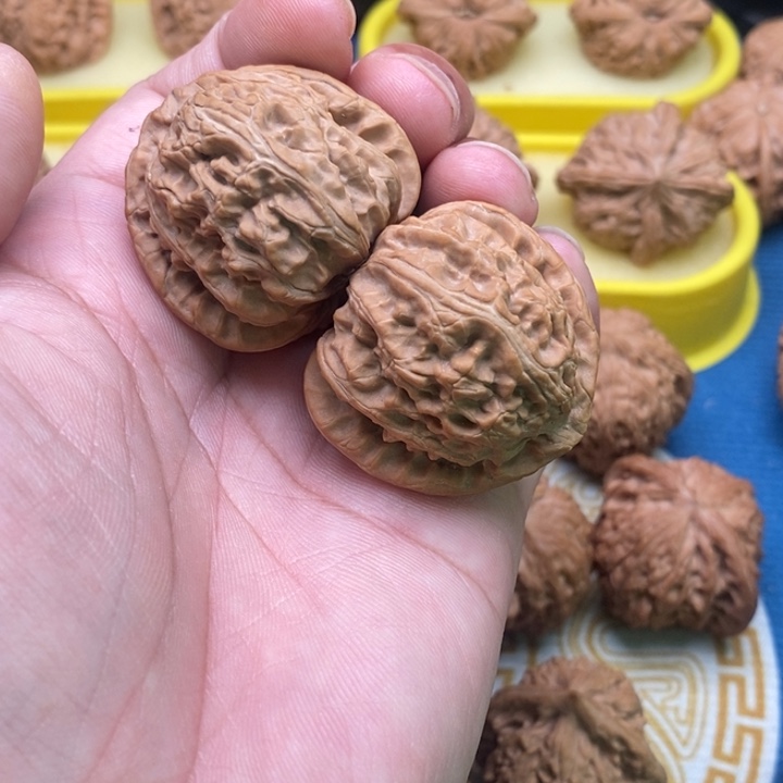 核桃手串/手链上****²三角白狮子头38尺有修