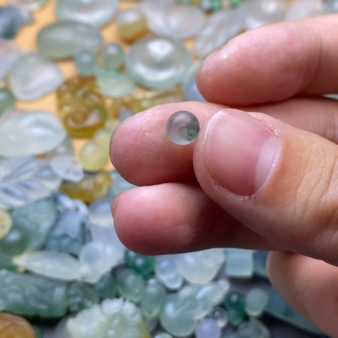 定制翡翠未镶嵌珠子