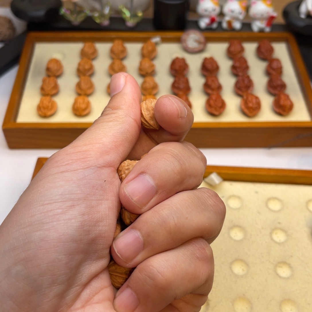 已***未文玩核桃手串蛤蟆头