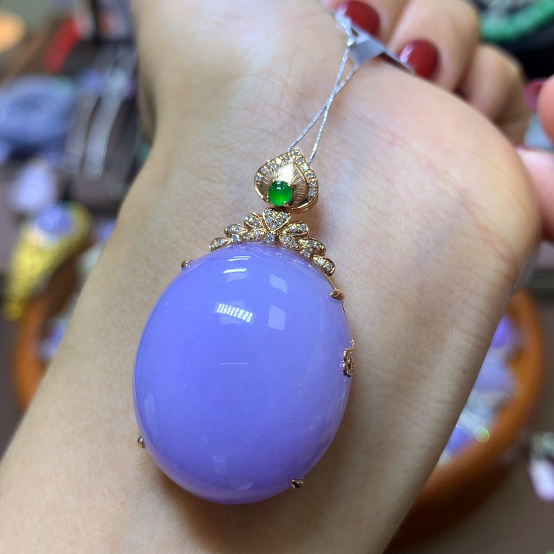 【闪购商品】翡翠颈饰18K金镶嵌翡翠