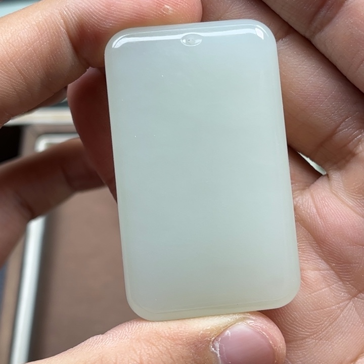 和田玉未镶嵌颈饰悟****透