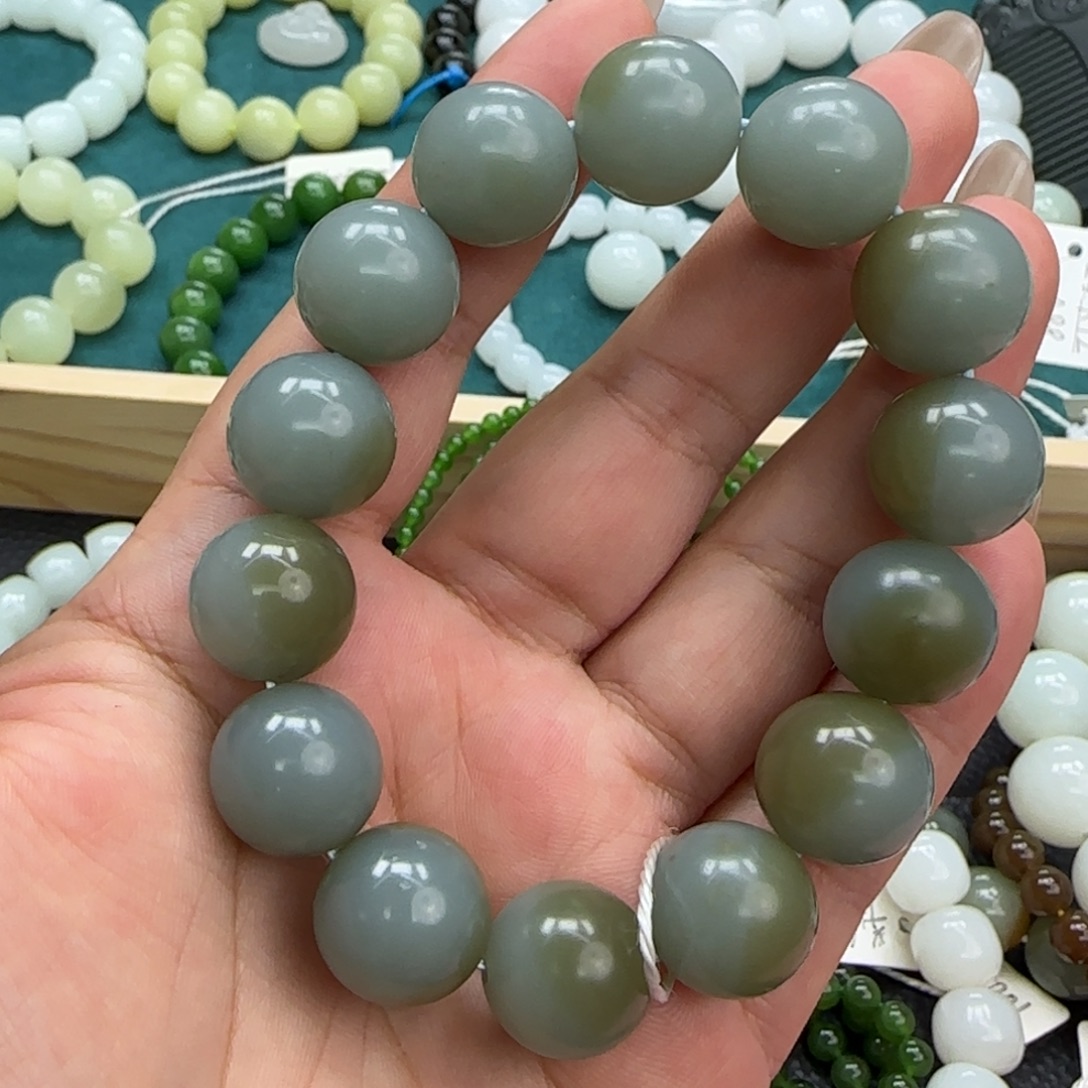 和田玉未镶嵌手链