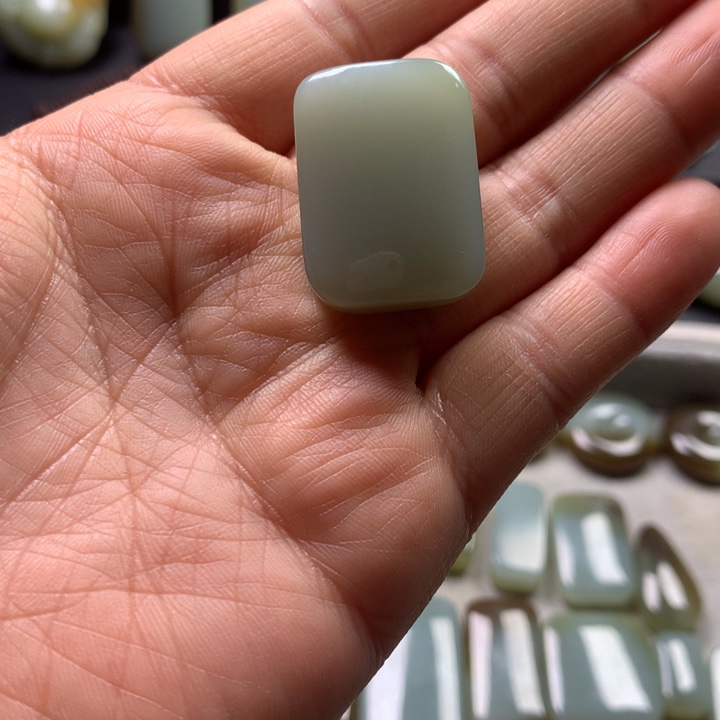 和田玉（糖玉）颈饰未镶嵌马*