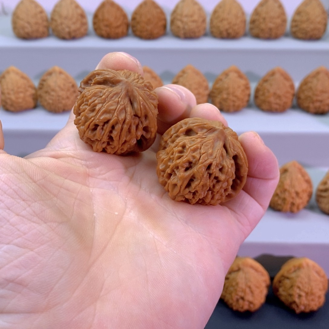 文玩核桃把件37全品乾隆宝