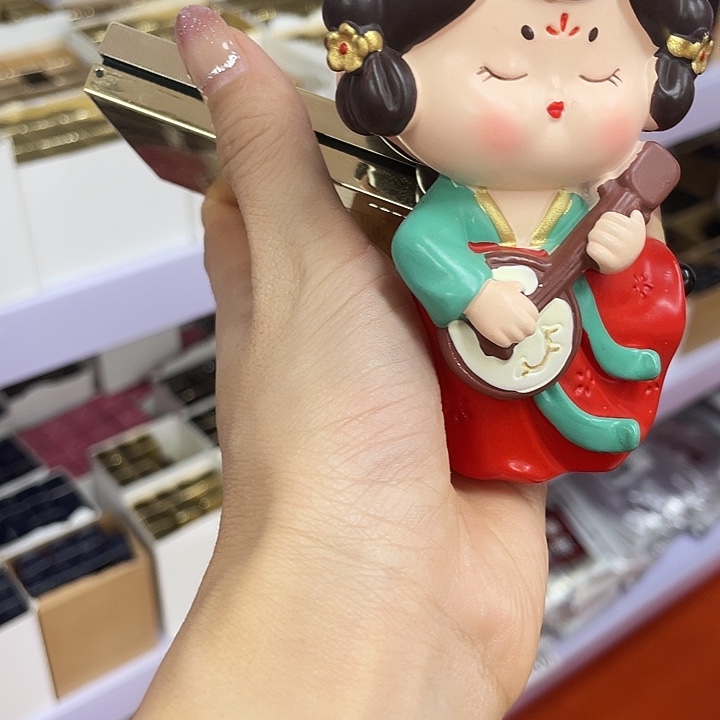 瓷片杨树林400影陶瓷娃娃
