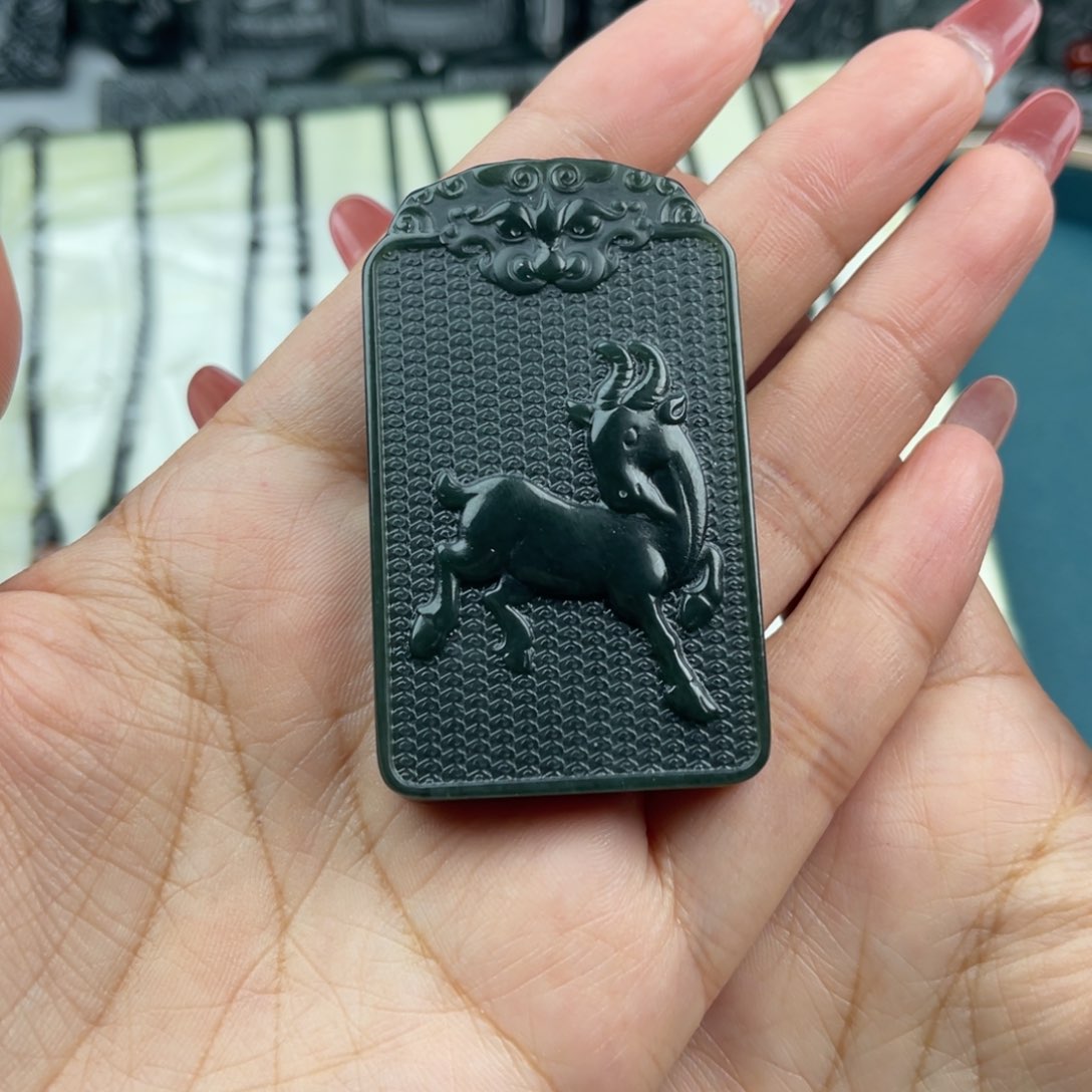 和田玉颈饰未镶嵌%**%